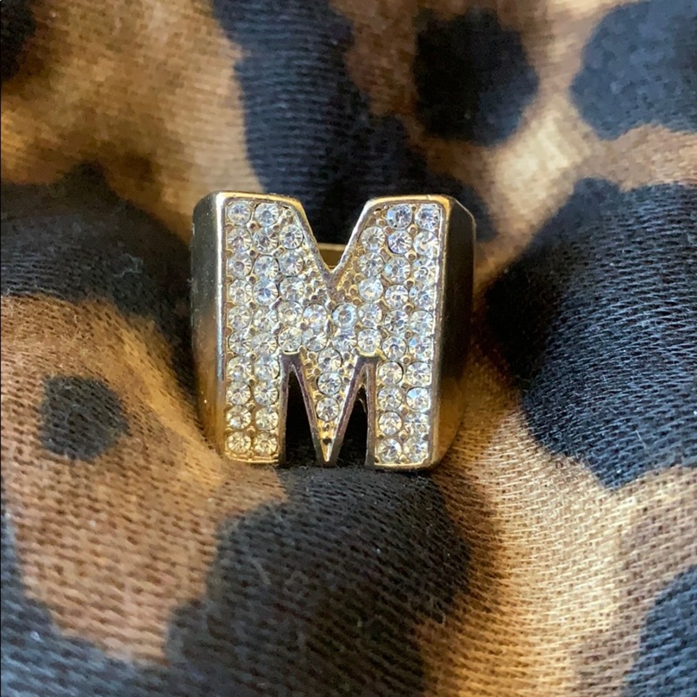 Cute M initial ring - Picture 2 of 4